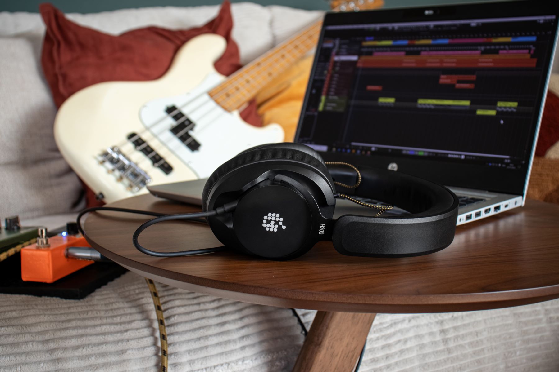 Adam H 200 - Auriculares de estudio cerrados - Variation 13