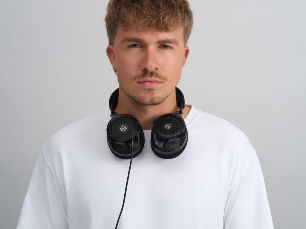 Adam H715 Reference - Auriculares de estudio cerrados - Variation 3
