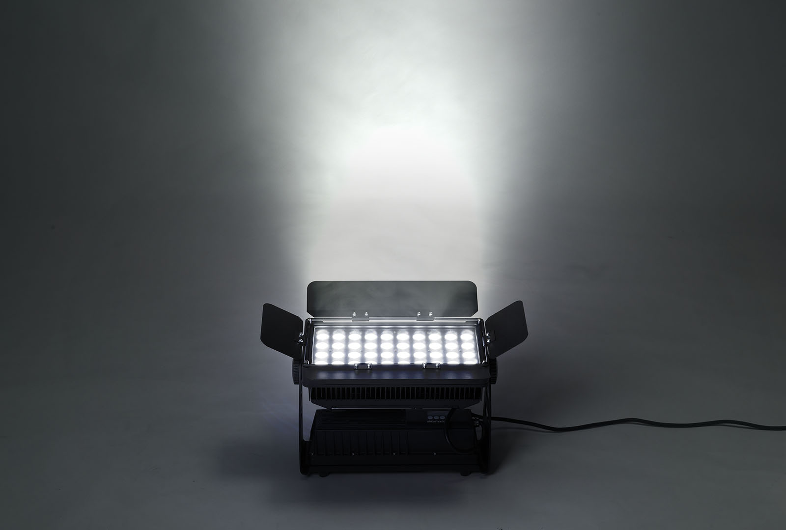 Algam Lighting Fl600v-ip - Focos LED para escenario - Variation 6