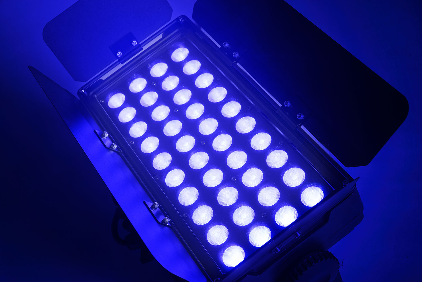 Algam Lighting Fl600v-ip - Focos LED para escenario - Variation 7