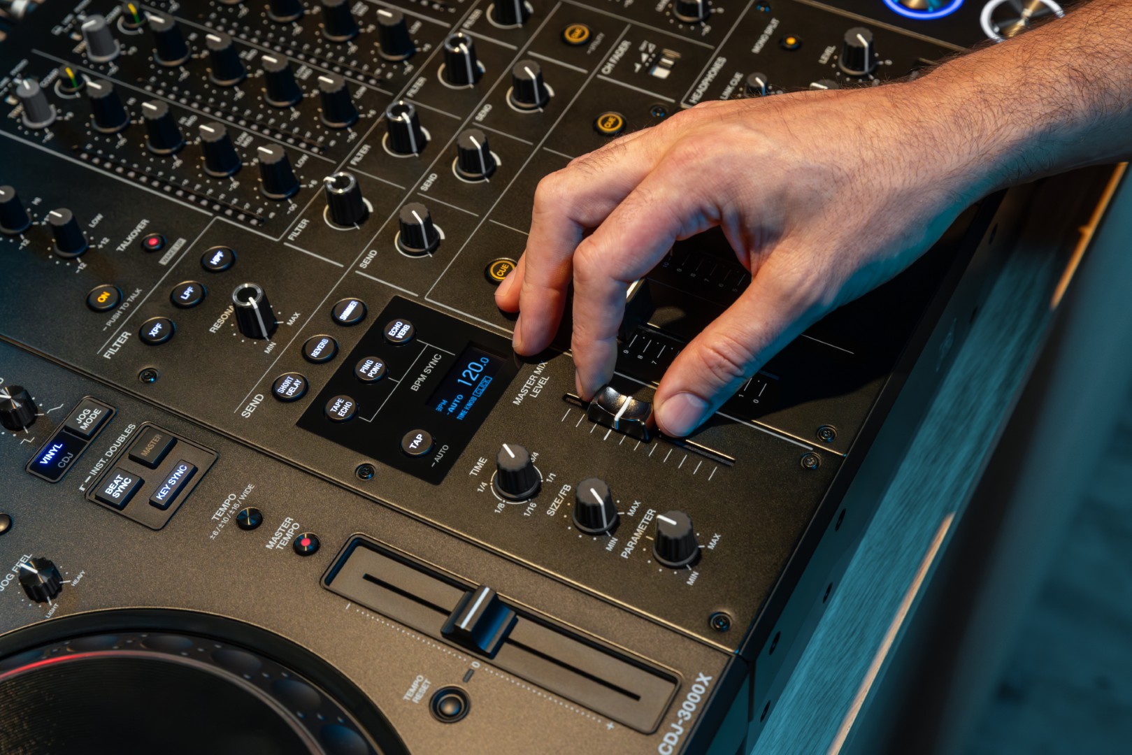 Alphatheta Djm-v5 - Mixer DJ - Variation 12