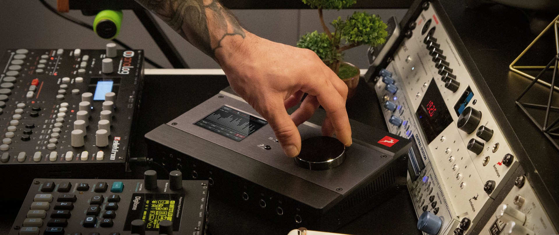 Antelope Audio Zen Tour Synergy Core - Interface de audio thunderbolt - Variation 18