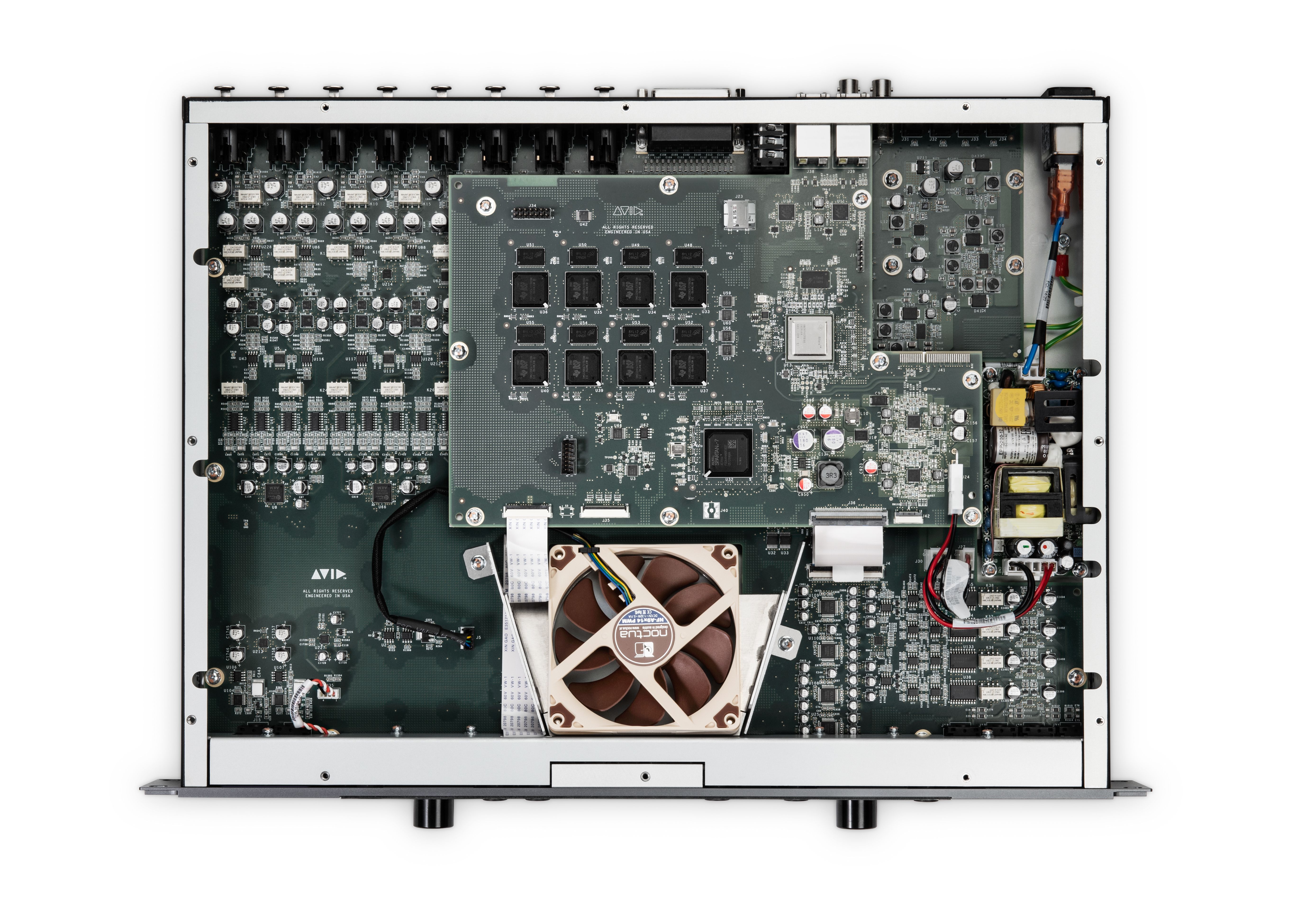 Avid Carbon - Interfaces y controladores ávidos - Variation 3