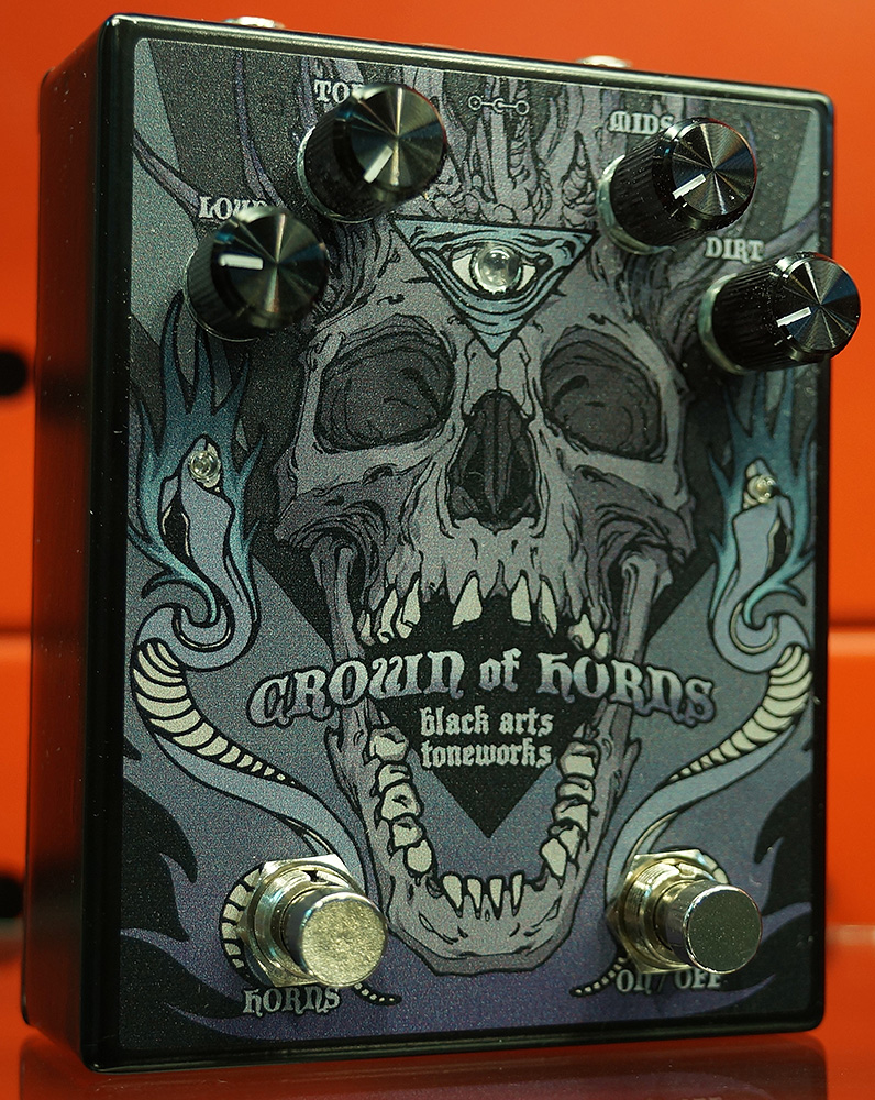 Black Arts Toneworks Crown Of Horns Fuzz - Pedal overdrive / distorsión / fuzz - Variation 1