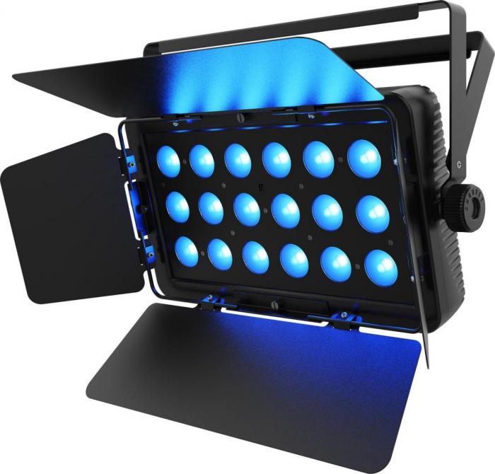 Derby / cameo Chauvet dj SlimBANK Q18 ILS