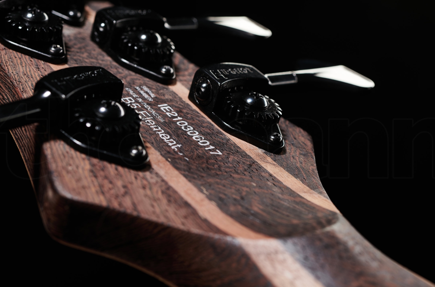 Cort B5 Element Artisan 5c Active Bartolini Mn - Open Pore Natural - Bajo eléctrico de cuerpo sólido - Variation 4