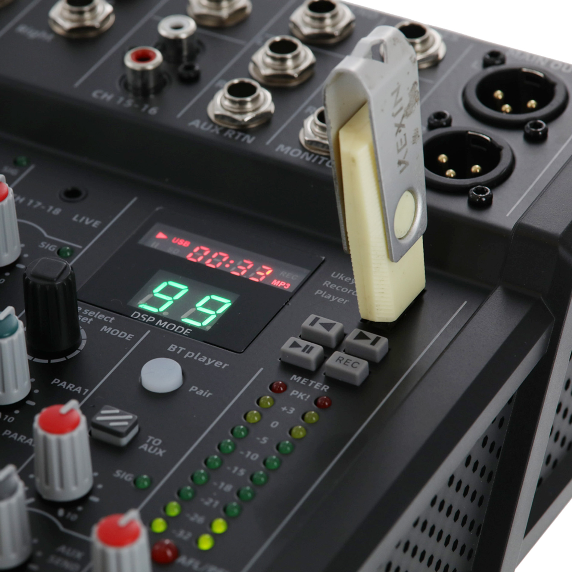 Definitive Audio Tml 8 Bu Dsp - Mesa de mezcla analógica - Variation 4
