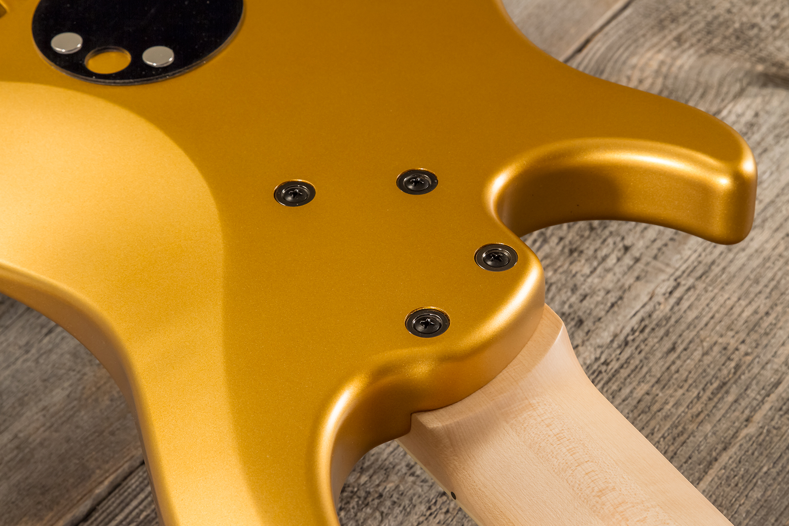 Dingwall Adam Nolly Getgood Ng3 5c Signature 3pu Active Mn - Gold Matte - Bajo eléctrico de cuerpo sólido - Variation 9
