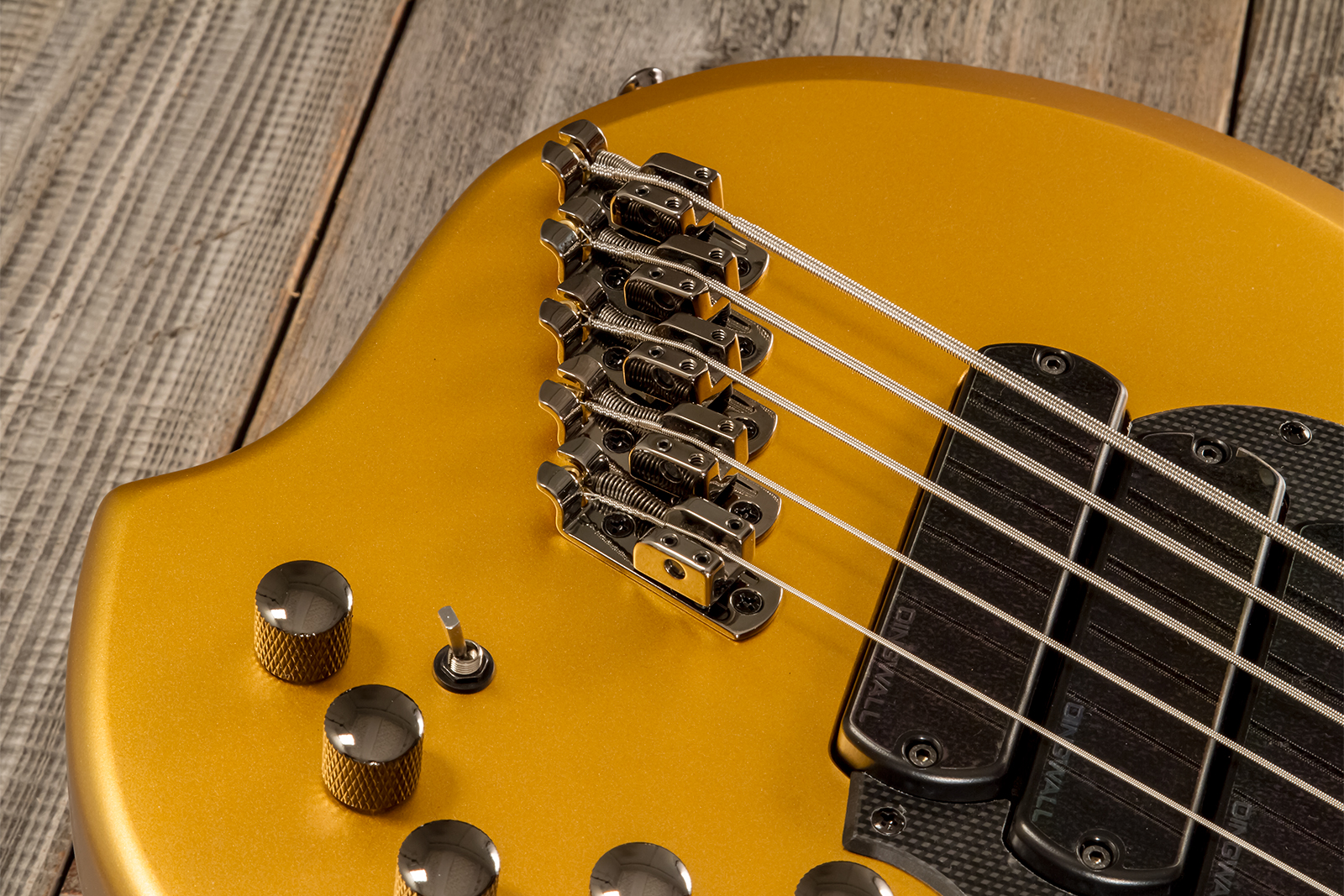 Dingwall Adam Nolly Getgood Ng3 5c Signature 3pu Active Mn - Gold Matte - Bajo eléctrico de cuerpo sólido - Variation 4