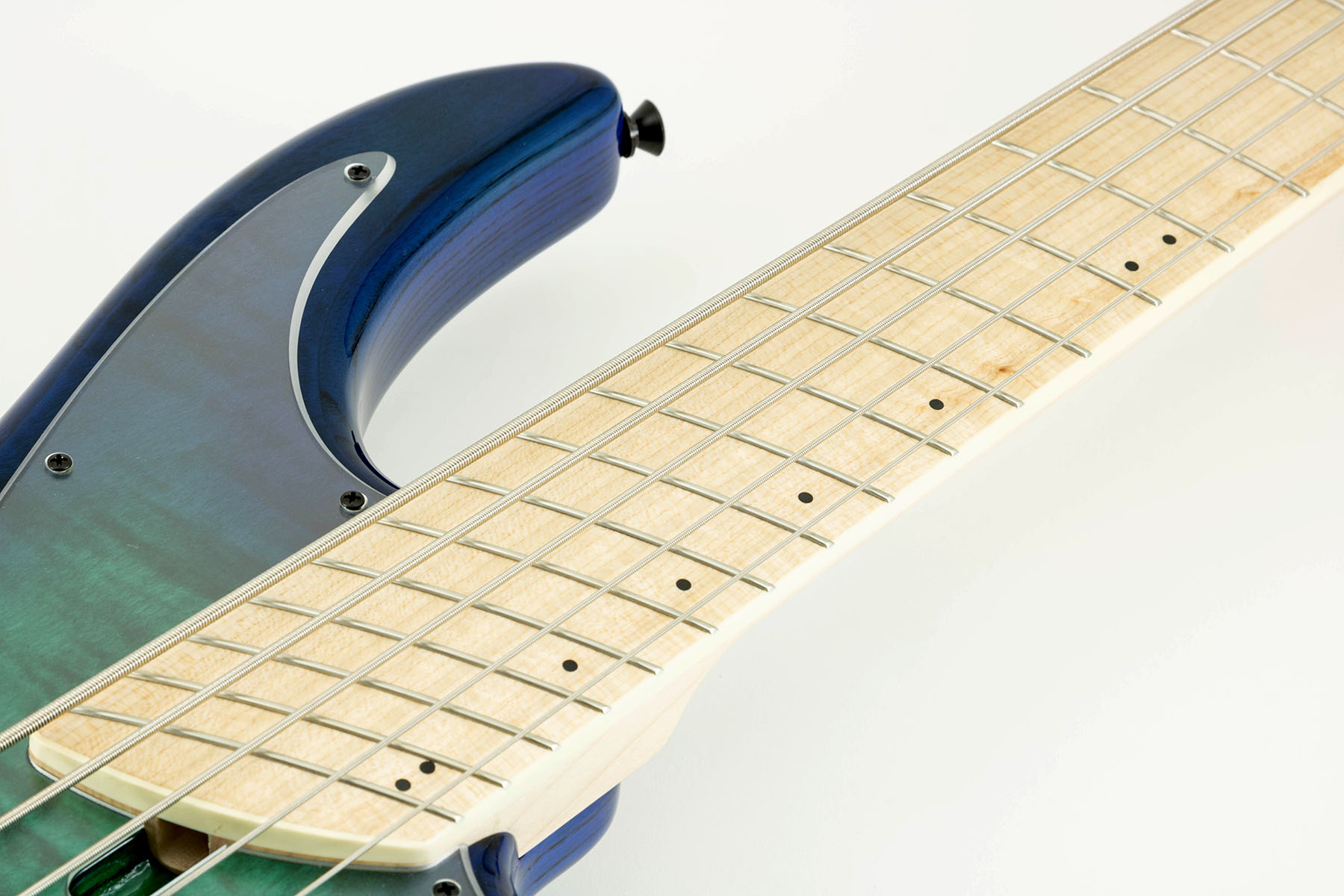 Dingwall Combustion Nashville Cn3 5c 3pu Active Mn - Whalepool Burst - Bajo eléctrico de cuerpo sólido - Variation 5