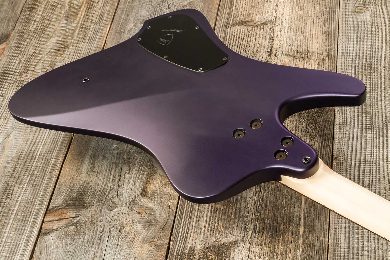 Dingwall Custom Shop D-roc 4c 3-pickups Wen #6982 - Purple To Faded Black - Bajo eléctrico de cuerpo sólido - Variation 4