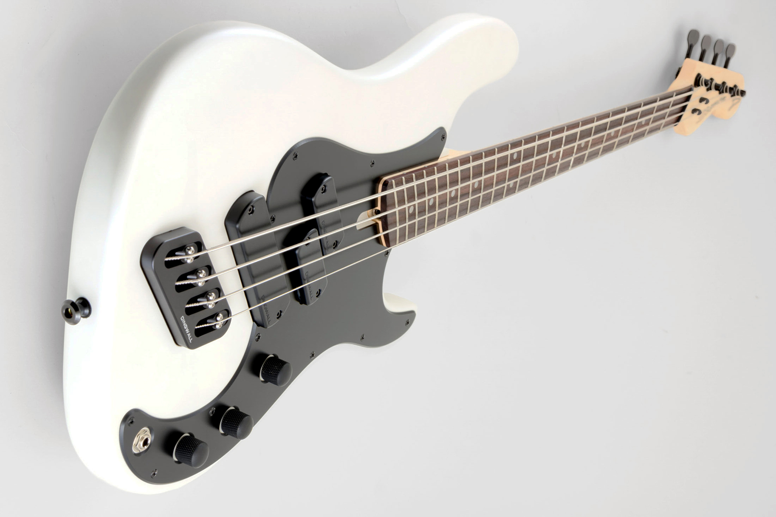 Dingwall Sp1 4c Rw - Ducati Pearl White - Bajo eléctrico de cuerpo sólido - Variation 1