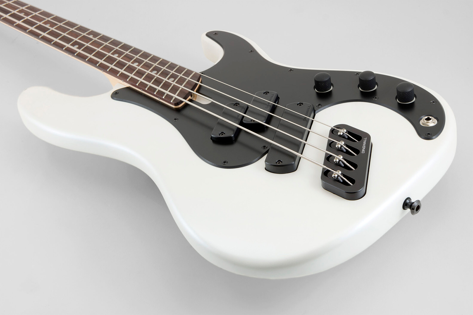 Dingwall Sp1 4c Rw - Ducati Pearl White - Bajo eléctrico de cuerpo sólido - Variation 2