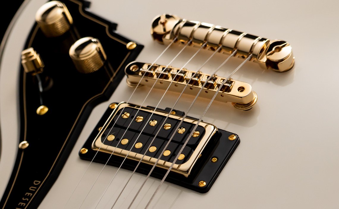 Duesenberg Fantom A 2h Ht Eb - Aged White - Guitarra eléctrica de corte único. - Variation 3