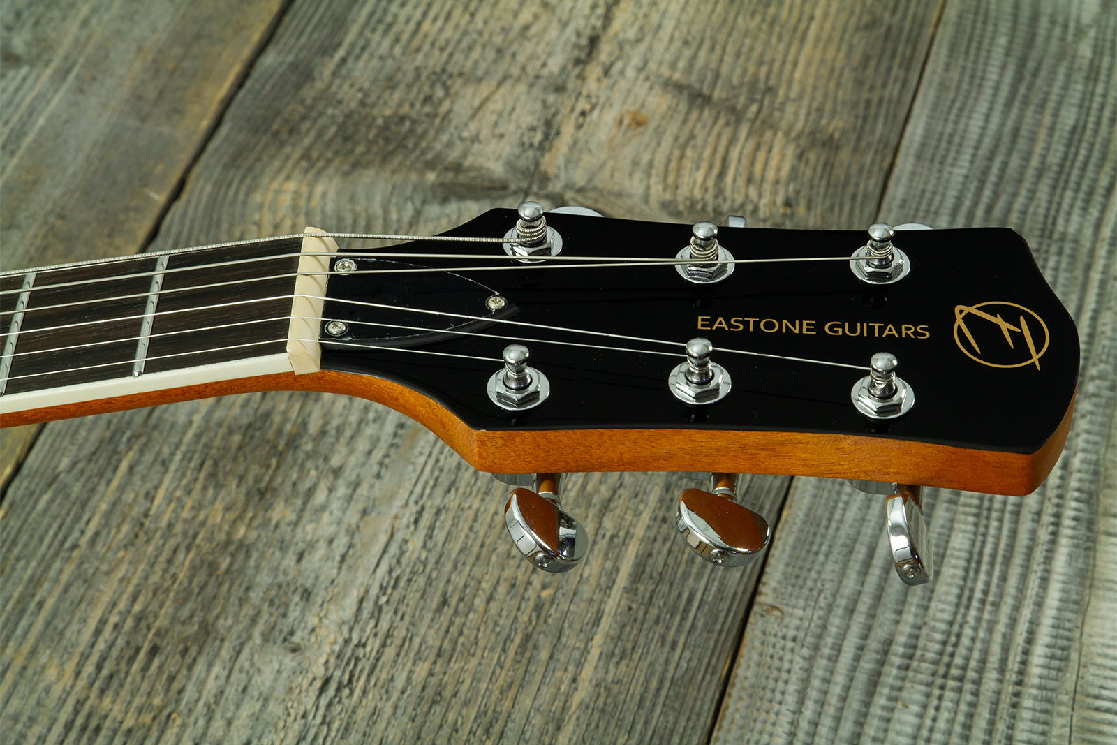 Eastone Lp70-blk 2h Ht Rw - Black - Guitarra eléctrica de corte único. - Variation 9