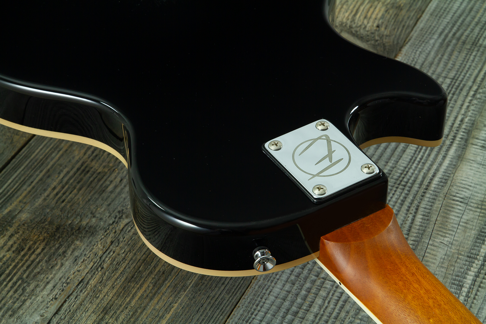 Eastone Lp70-blk 2h Ht Rw - Black - Guitarra eléctrica de corte único. - Variation 7