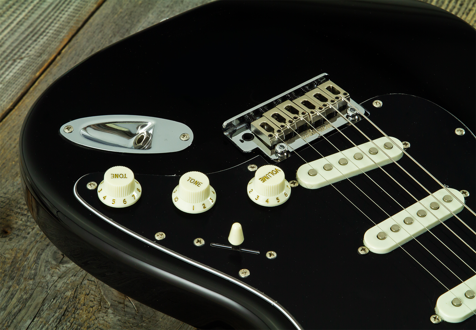 Eastone St100r-blk-mn 3s Trem Mn - Black - Guitarra eléctrica con forma de str. - Variation 3