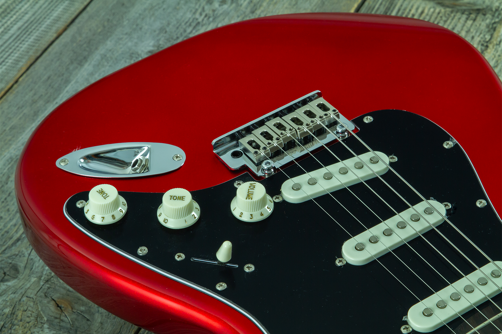 Eastone St100r-mr-rw 3s Trem Rw - Candy Apple Red - Guitarra eléctrica con forma de str. - Variation 4