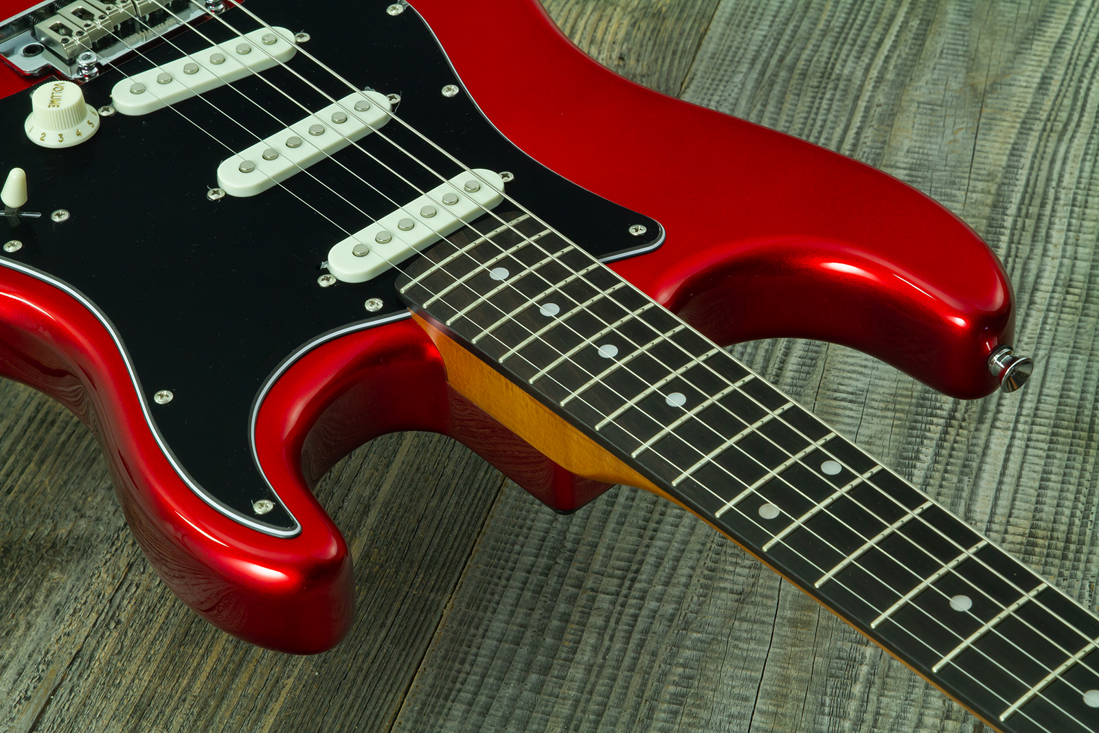 Eastone St100r-mr-rw 3s Trem Rw - Candy Apple Red - Guitarra eléctrica con forma de str. - Variation 5