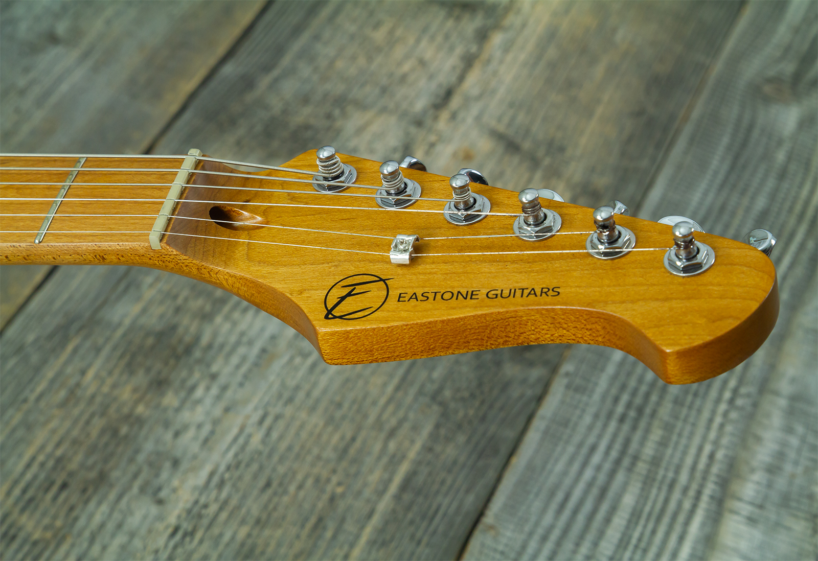Eastone St150r-blk-rw Hss Trem Mn - Black - Guitarra eléctrica con forma de str. - Variation 9