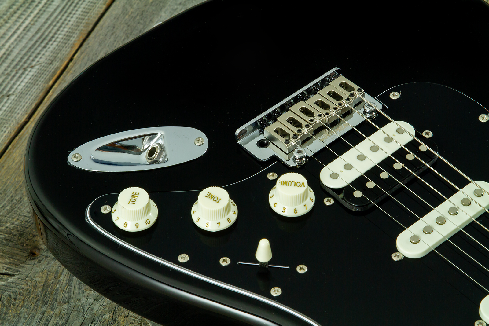 Eastone St150r-blk-rw Hss Trem Mn - Black - Guitarra eléctrica con forma de str. - Variation 3