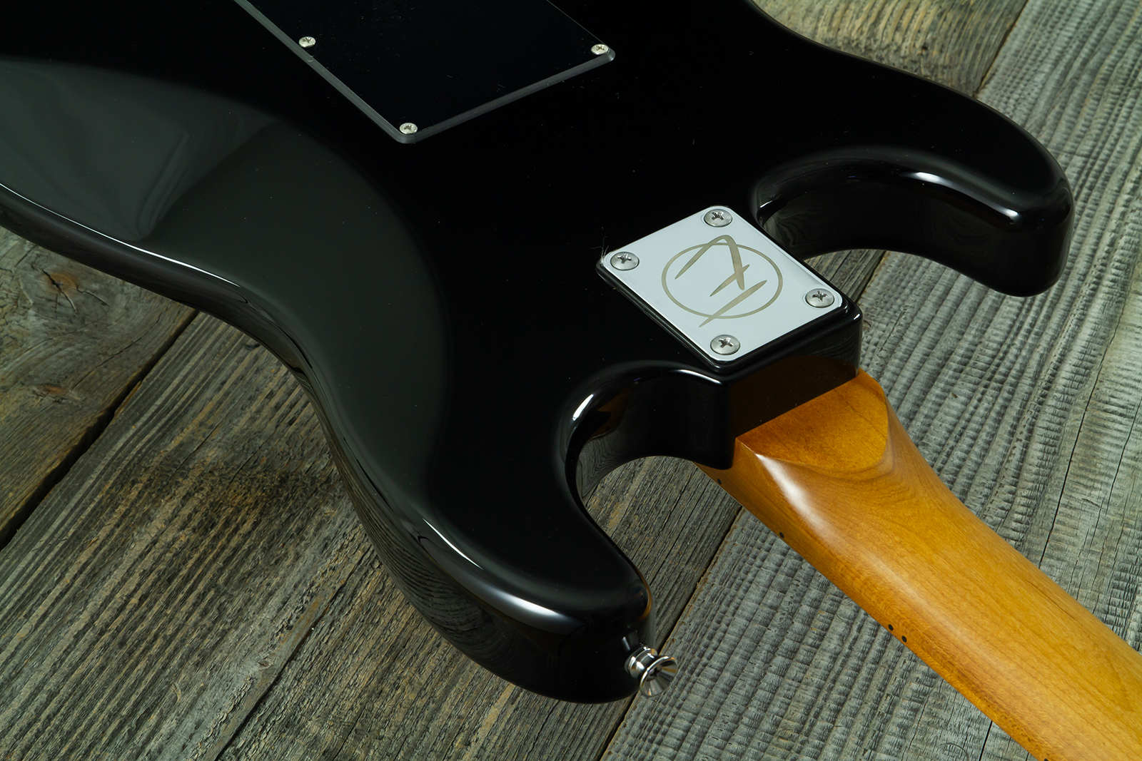 Eastone St150r-blk-rw Hss Trem Mn - Black - Guitarra eléctrica con forma de str. - Variation 7