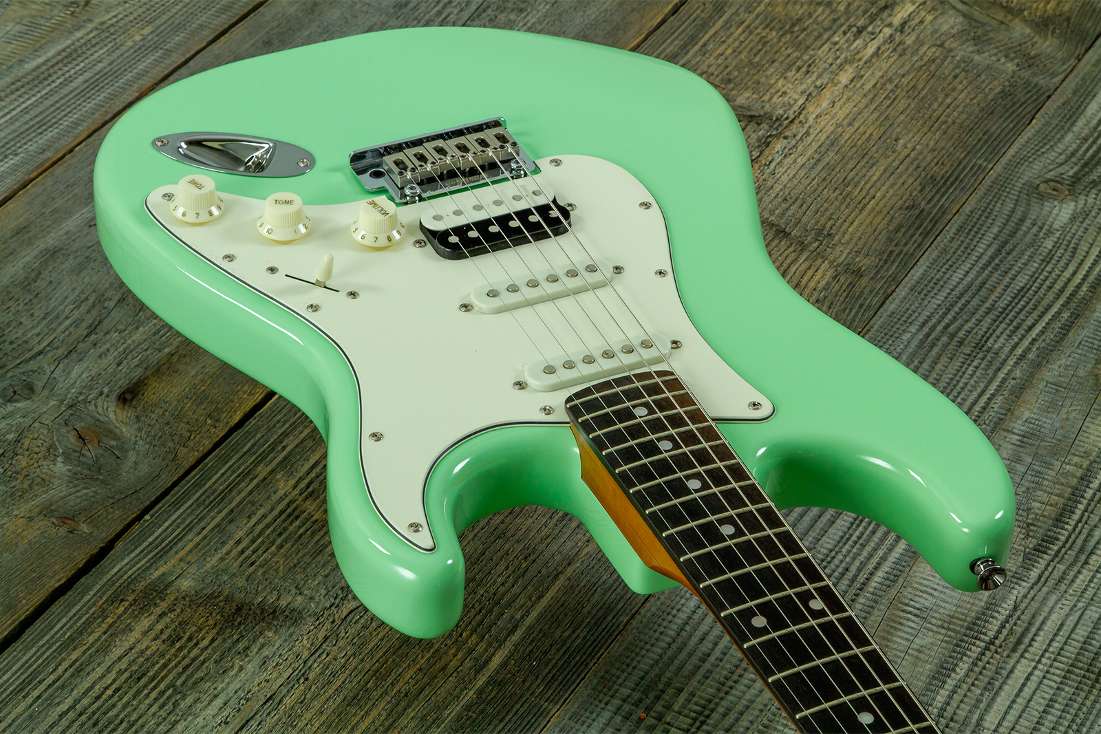 Eastone St150r-lg-rw Hss Trem Rw - Light Green - Guitarra eléctrica con forma de str. - Variation 3