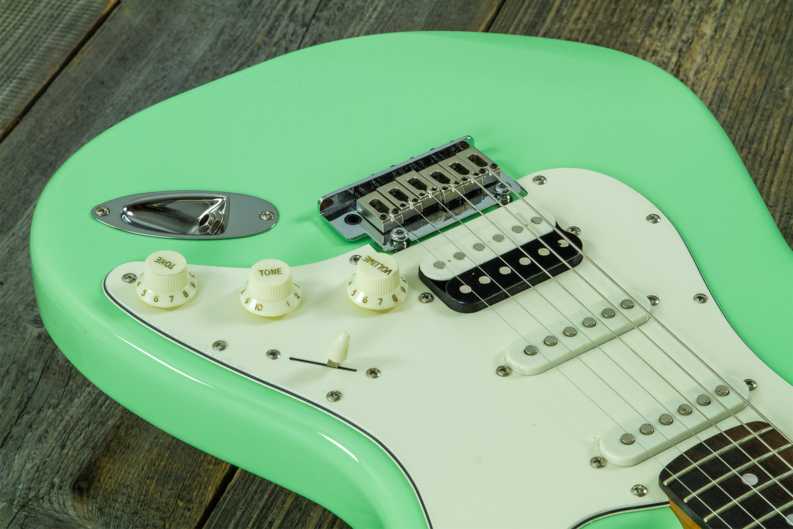 Eastone St150r-lg-rw Hss Trem Rw - Light Green - Guitarra eléctrica con forma de str. - Variation 4