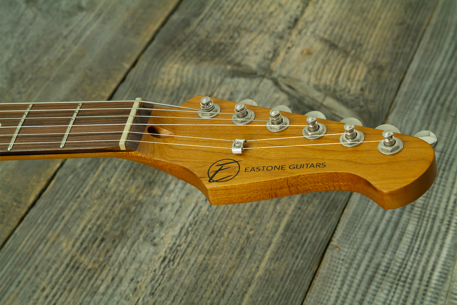 Eastone St550r-fs2t-rw Hss Trem Rw - 2-tone Burst - Guitarra eléctrica con forma de str. - Variation 9
