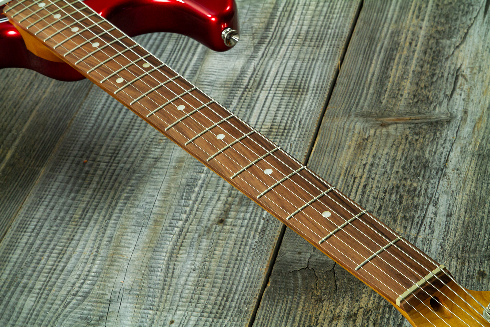 Eastone St550r-mr Hss Trem Rw - Metal Red - Guitarra eléctrica con forma de str. - Variation 5
