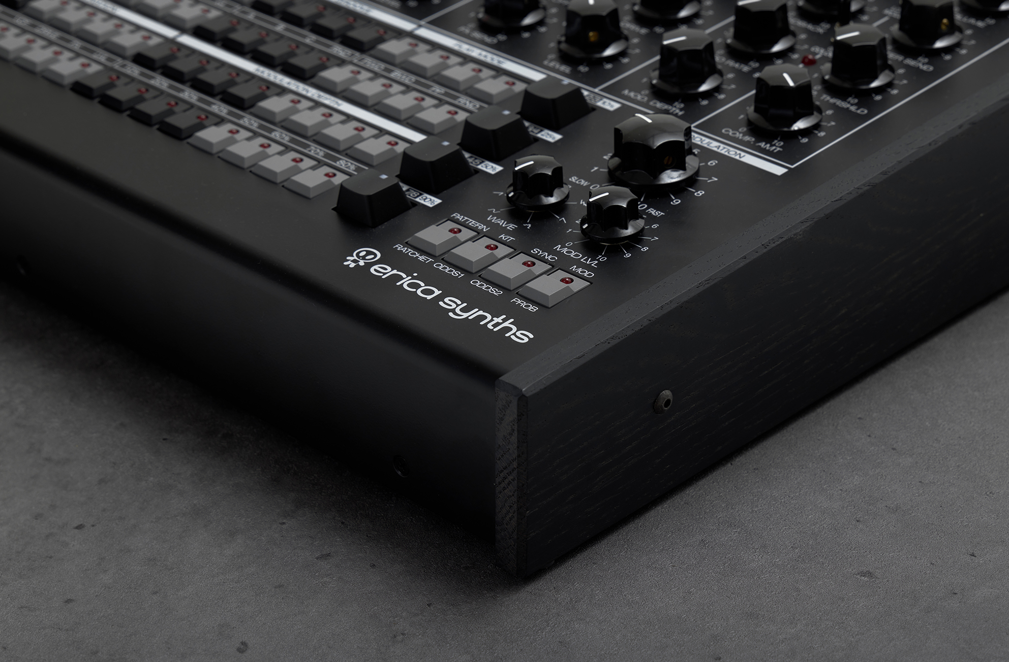 Erica Synths Perkons Hd-01 Black - Caja de ritmos - Variation 3