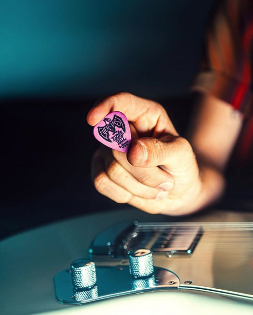 Ernie Ball Everlast 0.60mm Rose (sachet De 12) - Púas - Variation 3