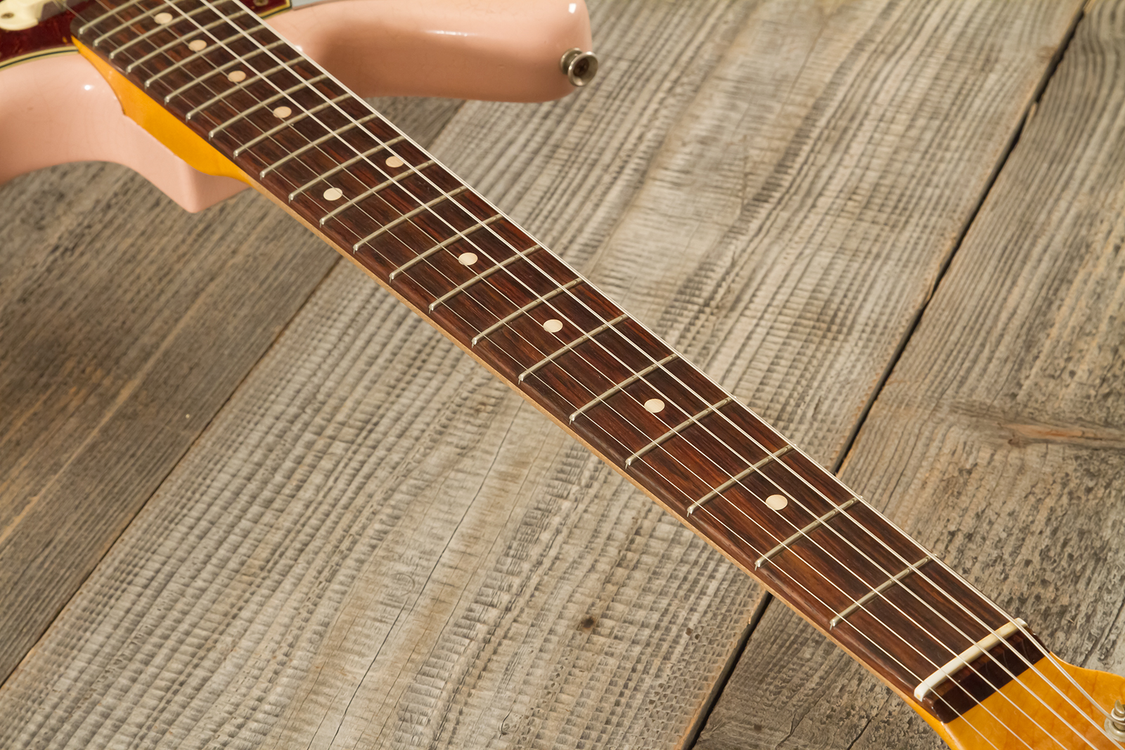Fender Custom Shop Jaguar 1962 Shsc 2s Trem Rw #r141280 - Heavy Relic Shell Pink O. 3-color Sunburst - Guitarra electrica retro rock - Variation 6