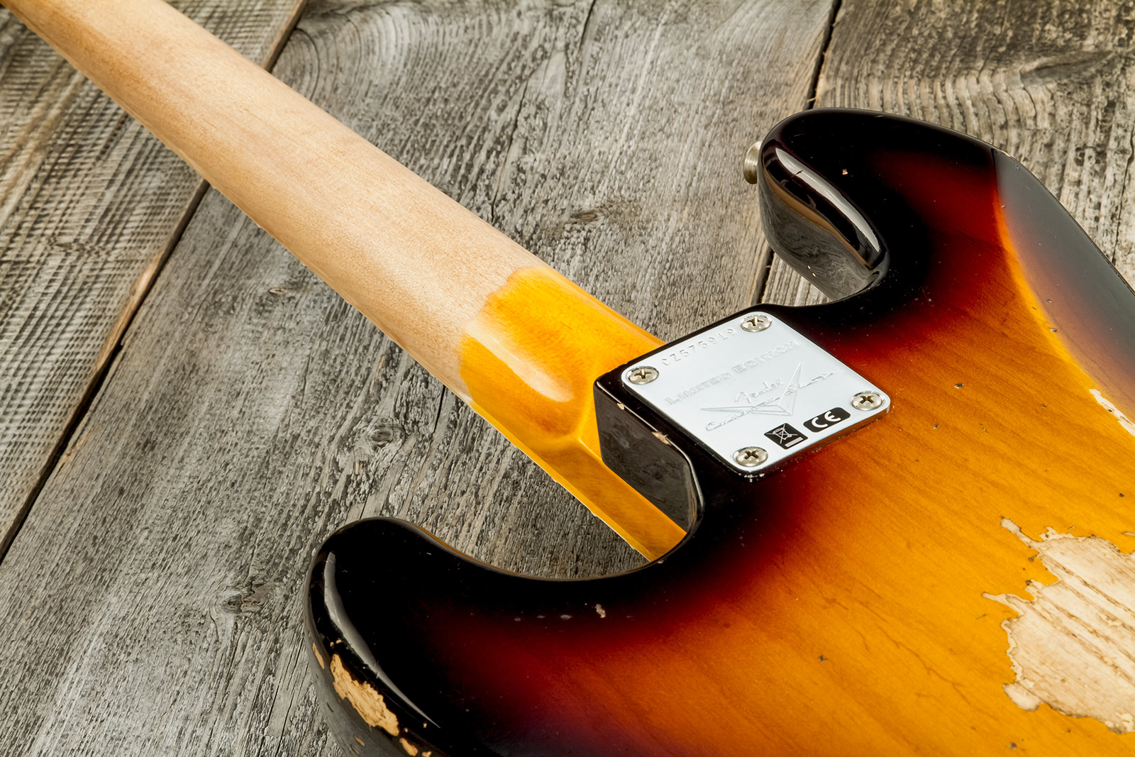 Fender Custom Shop Jazz Bass Custom Rw #cz575919 - Heavy Relic 3-color Sunburst - Bajo eléctrico de cuerpo sólido - Variation 7
