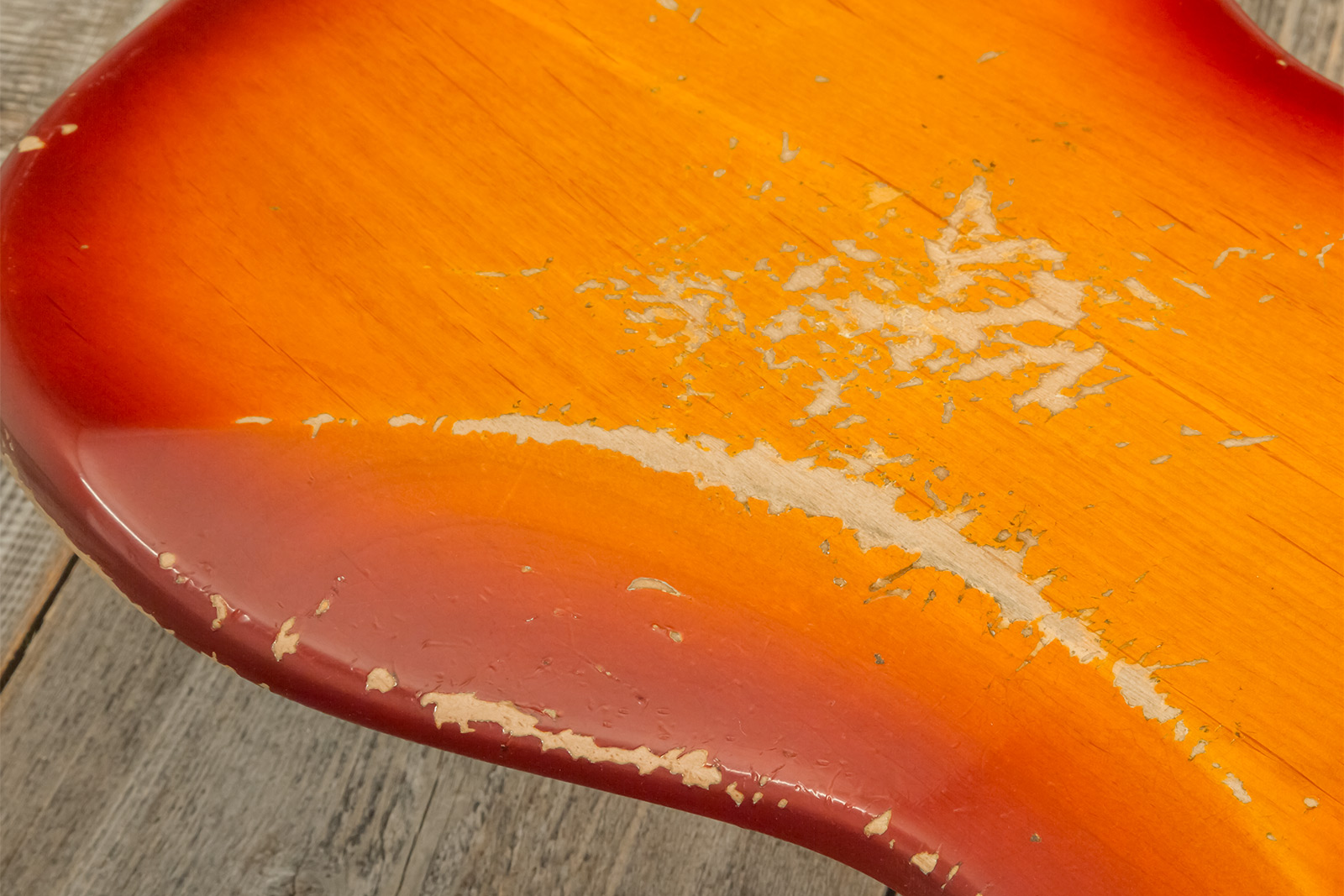 Fender Custom Shop Jazzbass 1964 Rw #r137642 - Heavy Relic Cherry Sunburst - Bajo eléctrico de cuerpo sólido - Variation 9