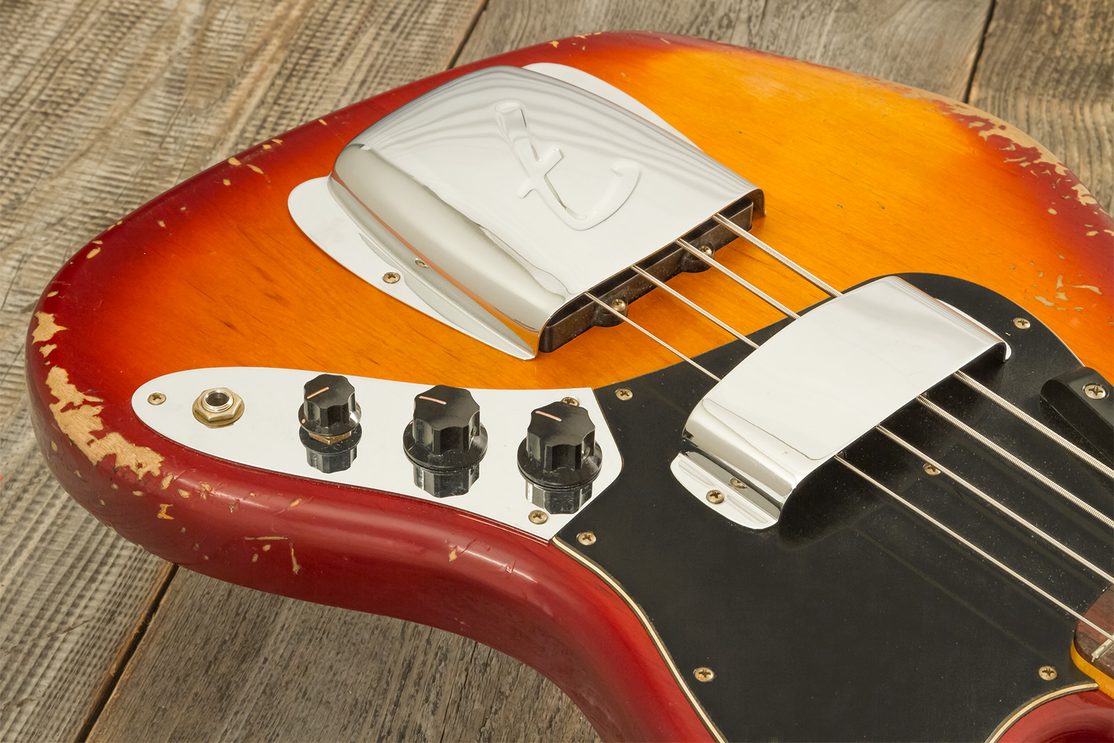 Fender Custom Shop Jazzbass 1964 Rw #r137642 - Heavy Relic Cherry Sunburst - Bajo eléctrico de cuerpo sólido - Variation 3