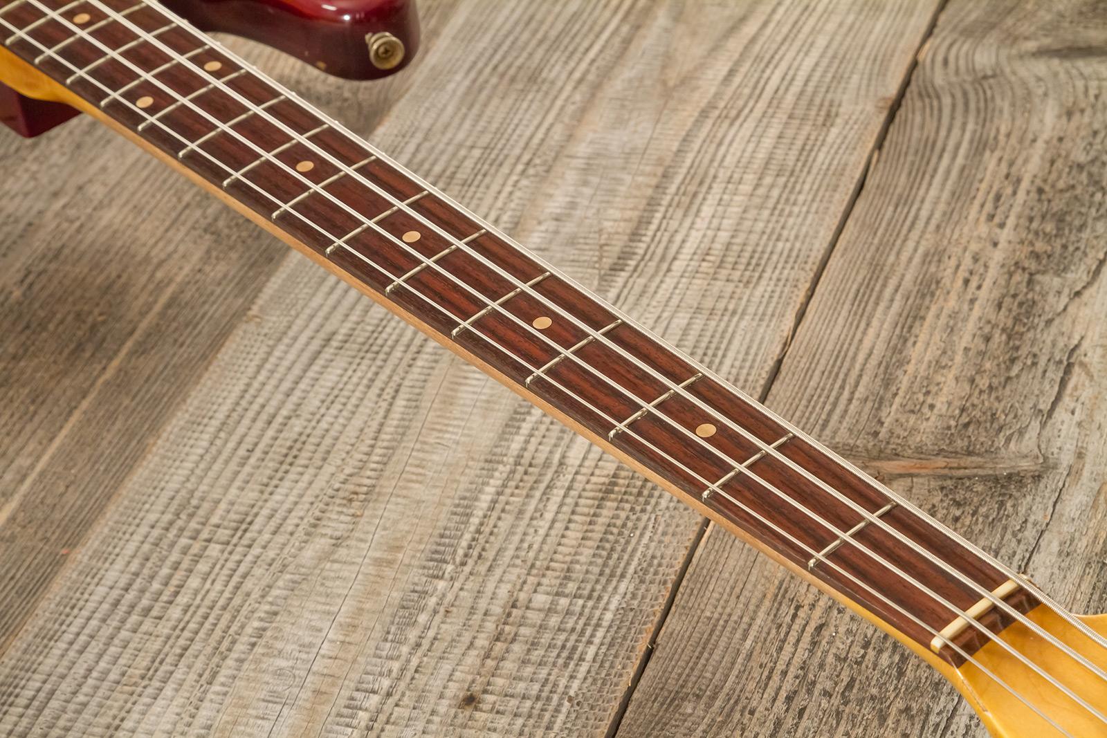 Fender Custom Shop Jazzbass 1964 Rw #r137642 - Heavy Relic Cherry Sunburst - Bajo eléctrico de cuerpo sólido - Variation 5