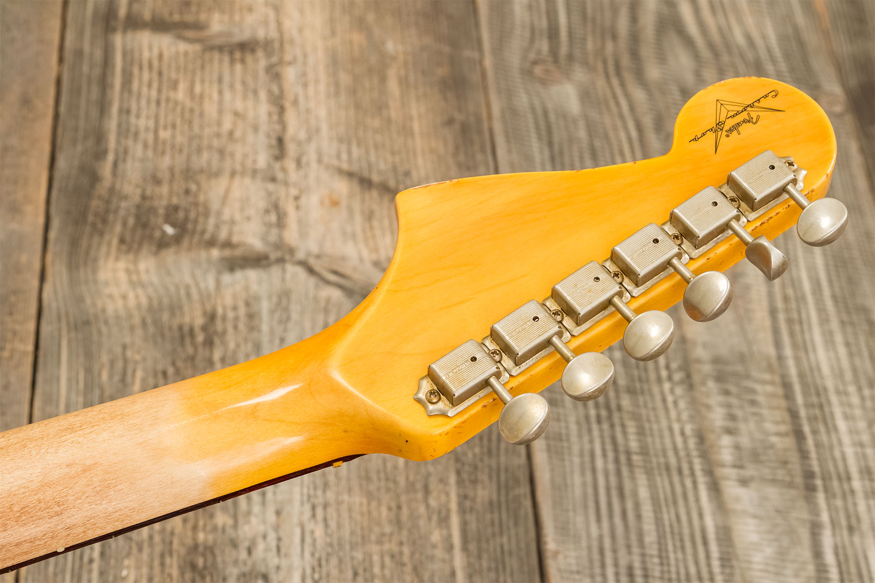 Fender Custom Shop Jazzmaster 1962 2s Trem Rw #r133709 - Heavy Relic Shell Pink O. 3-color Sunburst - Guitarra electrica retro rock - Variation 13