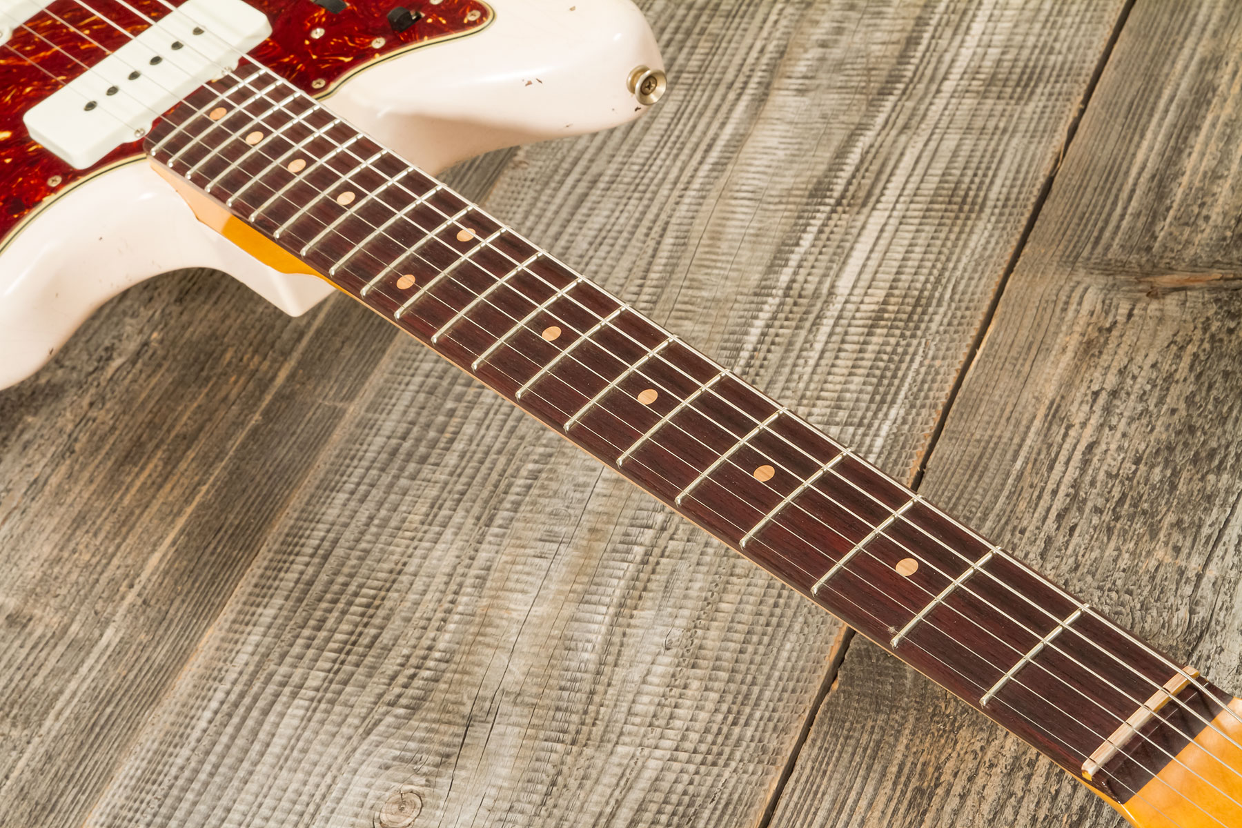 Fender Custom Shop Jazzmaster 1962 2s Trem Rw #r133709 - Heavy Relic Shell Pink O. 3-color Sunburst - Guitarra electrica retro rock - Variation 6