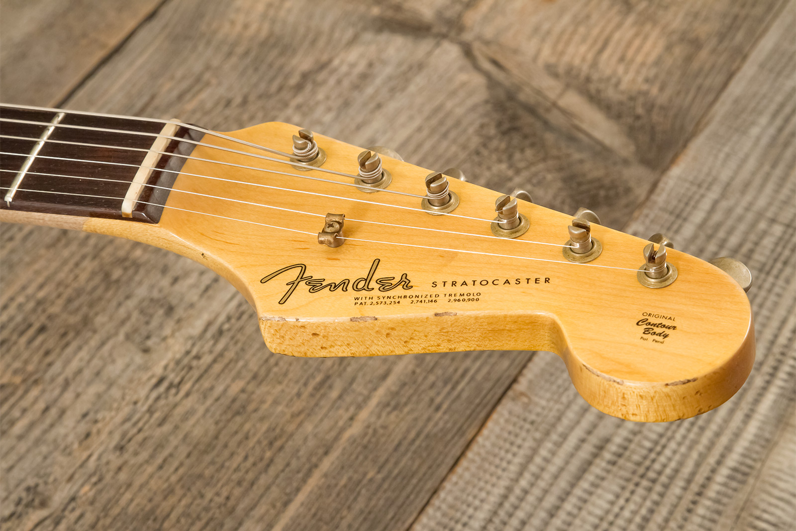 Fender Custom Shop Michael Landau Strat 1963 Signature Trem 3s #r133864 - Relic Fiesta Red O. 3-color Sunburst - Guitarra eléctrica con forma de str. 