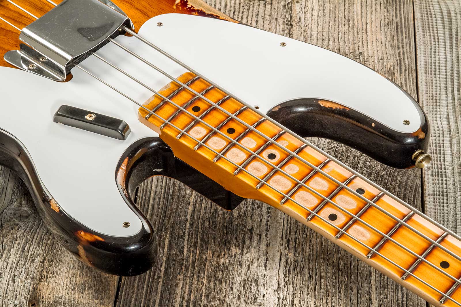 Fender Custom Shop Precision Bass 1955 Mn #r133839 - Heavy Relic 2-color Sunburst - Bajo eléctrico de cuerpo sólido - Variation 4