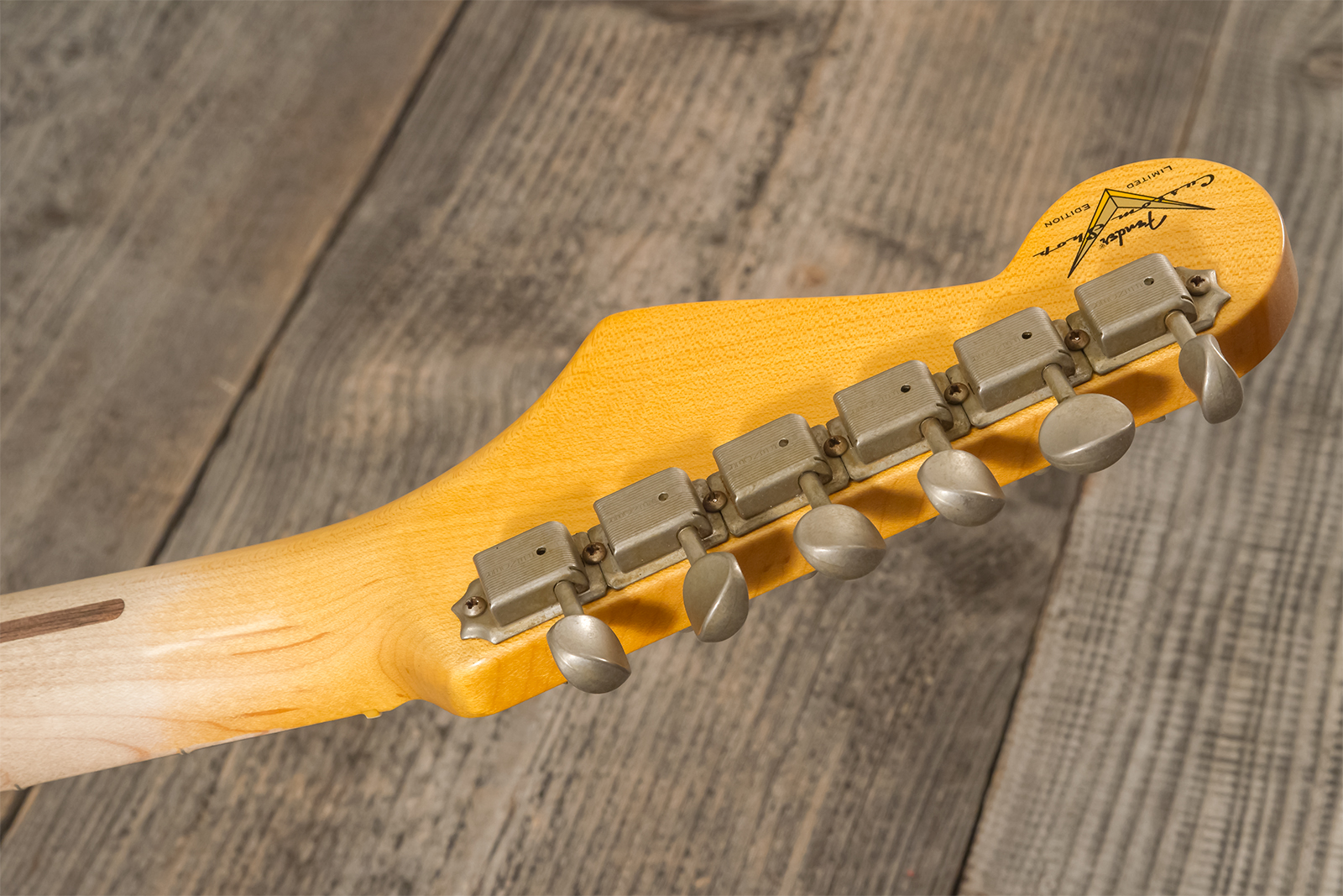 Fender Custom Shop Strat 1954 70th Anniv. 3s Trem Mn #xn4241 - Journeyman Relic Wide-fade 2-color Sunburst - Guitarra eléctrica con forma de str. - Va