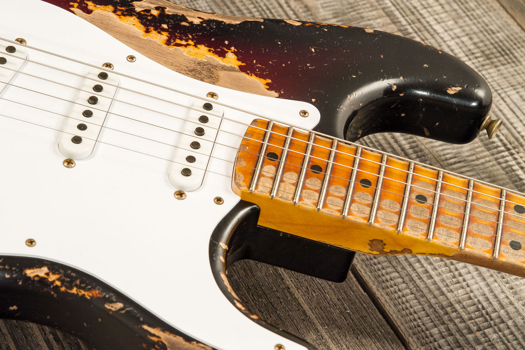 Fender Custom Shop Strat 1954 70th Anniv. 3s Trem Mn #xn4889 - Super Heavy Relic 2-color Sunburst - Guitarra eléctrica con forma de str. - Variation 4
