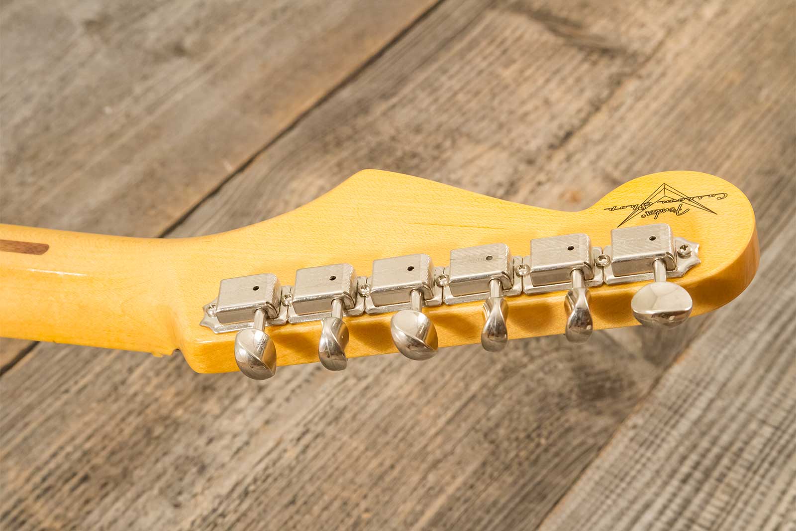 Fender Custom Shop Strat 1955 Vintage Custom Hardtail 3s Ht Mn #r142055 - Time Capsule 2-color Sunburst - Guitarra eléctrica con forma de str. - Varia
