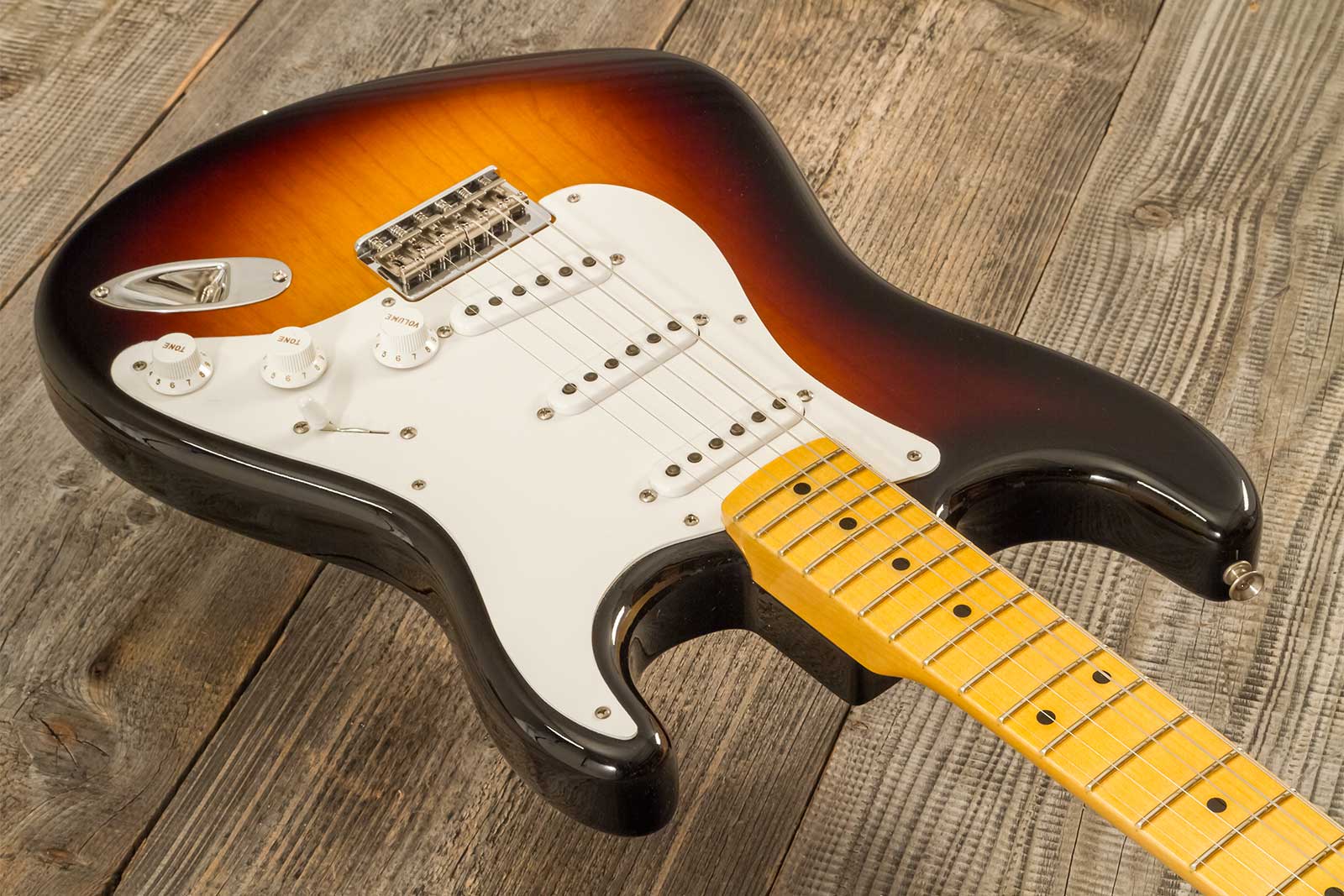 Fender Custom Shop Strat 1955 Vintage Custom Hardtail 3s Ht Mn #r142055 - Time Capsule 2-color Sunburst - Guitarra eléctrica con forma de str. - Varia