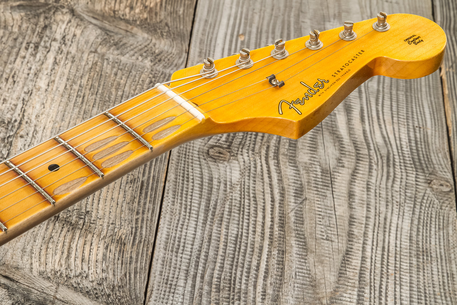 Fender Custom Shop Strat 1956 3s Trem Mn #cz575333 - Journeyman Relic 2-color Sunburst - Guitarra eléctrica con forma de str. - Variation 6