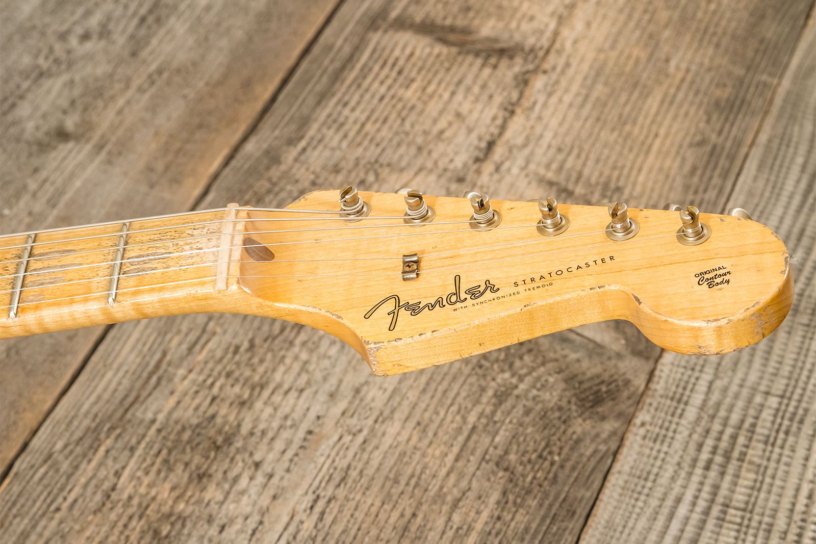 Fender Custom Shop Strat 1956 Hss Trem Mn #r143989 - Relic Vintage White - Guitarra eléctrica con forma de str. - Variation 11