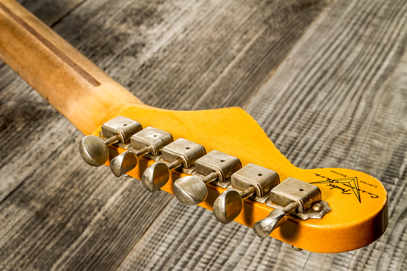 Fender Custom Shop Strat 1957 3s Trem Mn #cz571791 - Relic Wide Fade 2-color Sunburst - Guitarra eléctrica con forma de str. - Variation 9