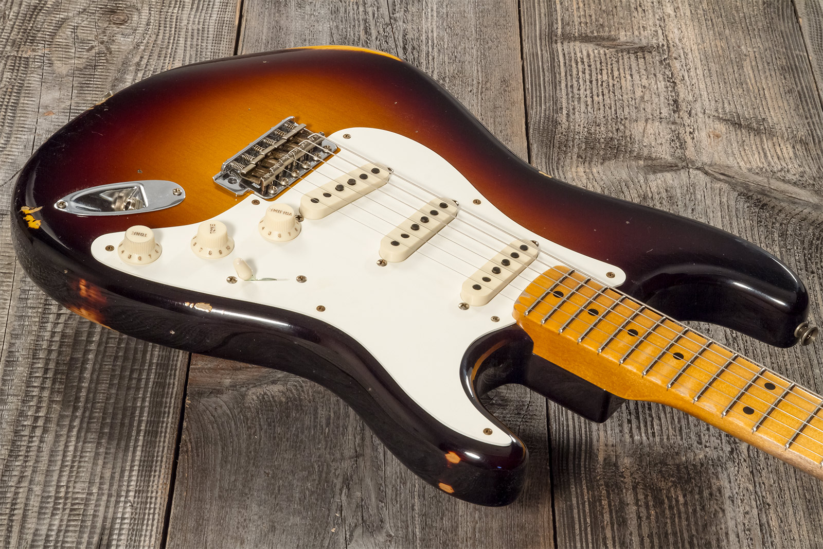 Fender Custom Shop Strat 1957 3s Trem Mn #cz571791 - Relic Wide Fade 2-color Sunburst - Guitarra eléctrica con forma de str. - Variation 2