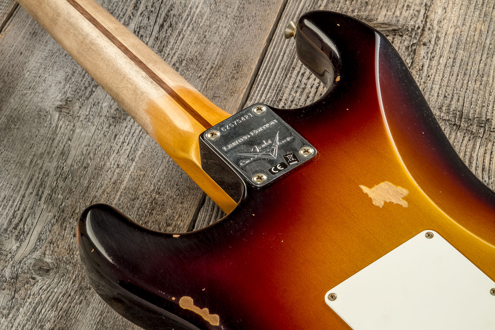 Fender Custom Shop Strat 1957 3s Trem Mn #cz575421 - Relic 2-color Sunburst - Guitarra eléctrica con forma de str. - Variation 6
